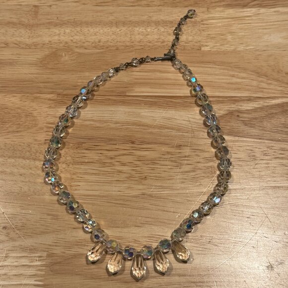 Vintage Aurora Borealis Beautifully Faceted Graduated Crystal Bead Necklace - Picture 3 of 10
